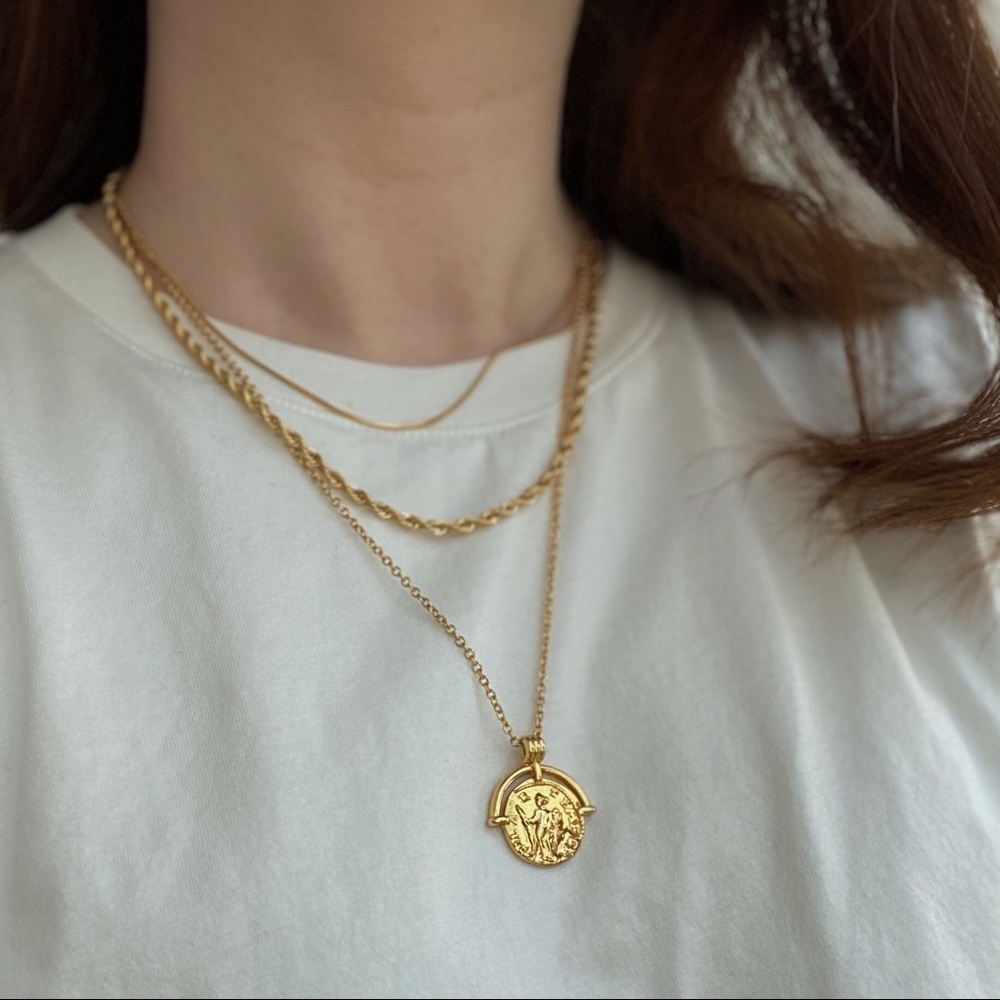 Minimalist Gold Plated Twisted Rope Necklace - Picture 7 of 12